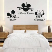Sticker perete siluetă – Disney Bond - Nume copii