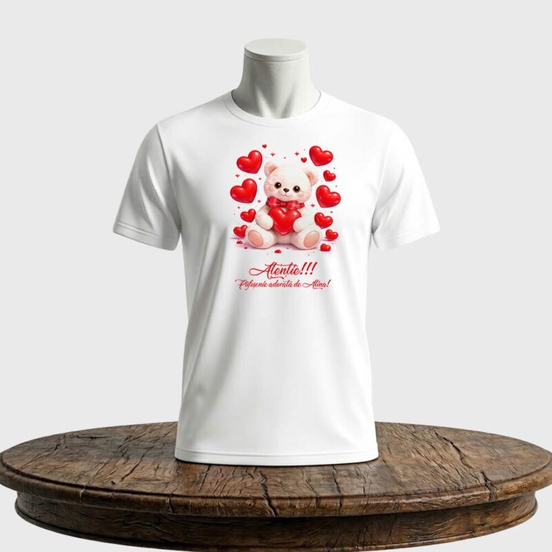 Tricou unisex clasic – Atenție! Pufoșenie adorată de nume personalizabil